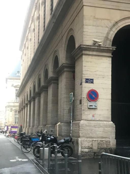 Cosy Lyon Opera Lägenhet Exteriör bild